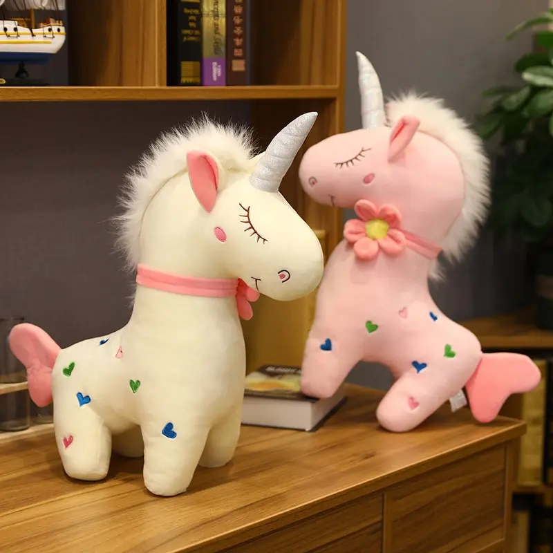 Liebliche Einhorn Kuscheltiere mit Herzchen (30cm - 60cm)
