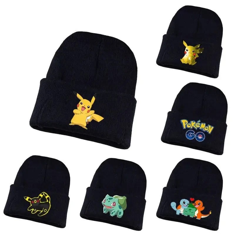 Pikachu und Pokemon Winter Mützen im Comic Look